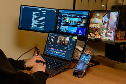 Triple-Screen Laptop Extender